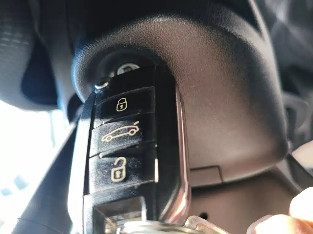 Peugeot 2008 2016 2014 1.6L Automatic Fashion Edition