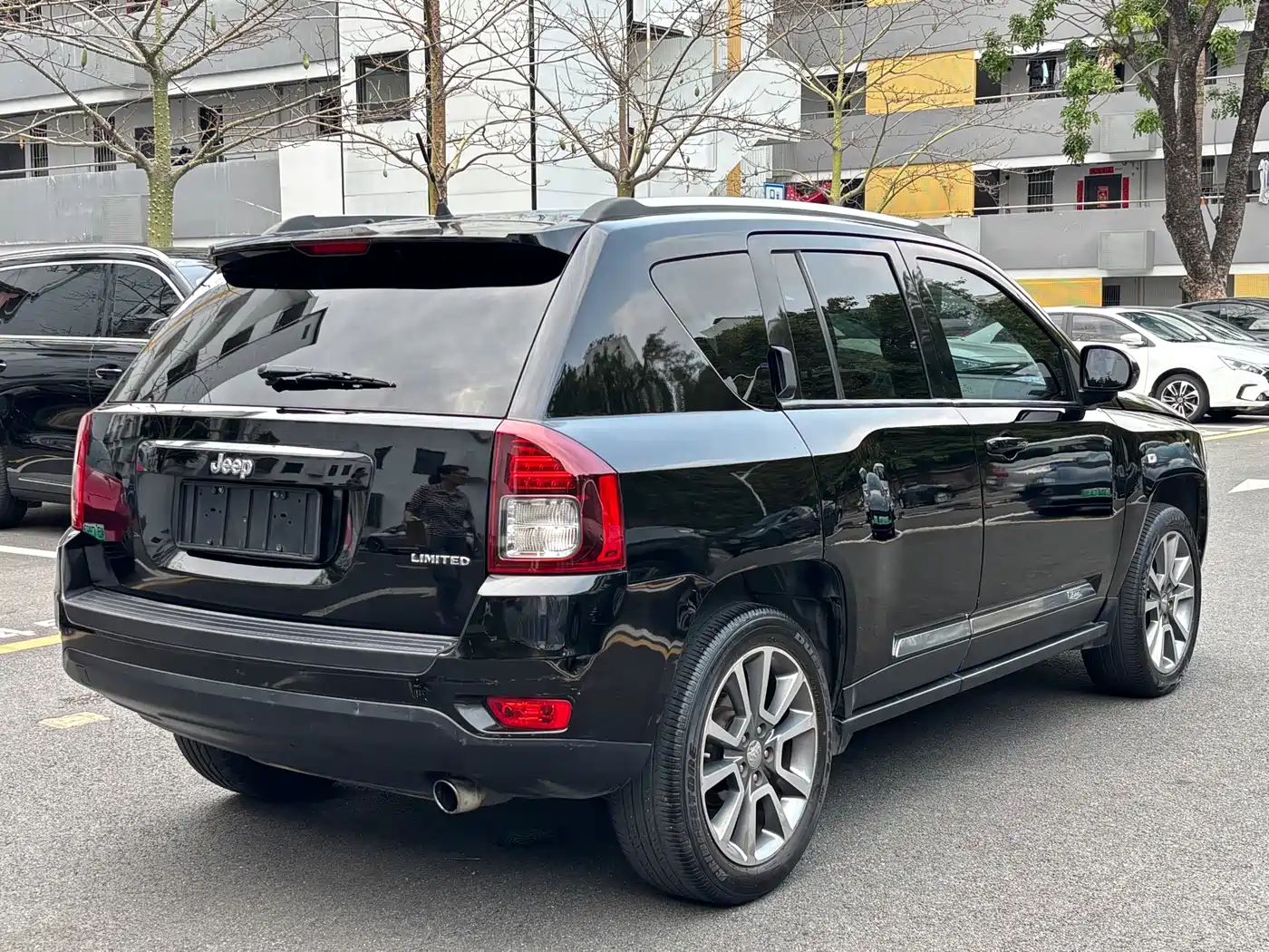 Jeep Compass (Import) 2015 2014 2.0L 2WD Urban Edition