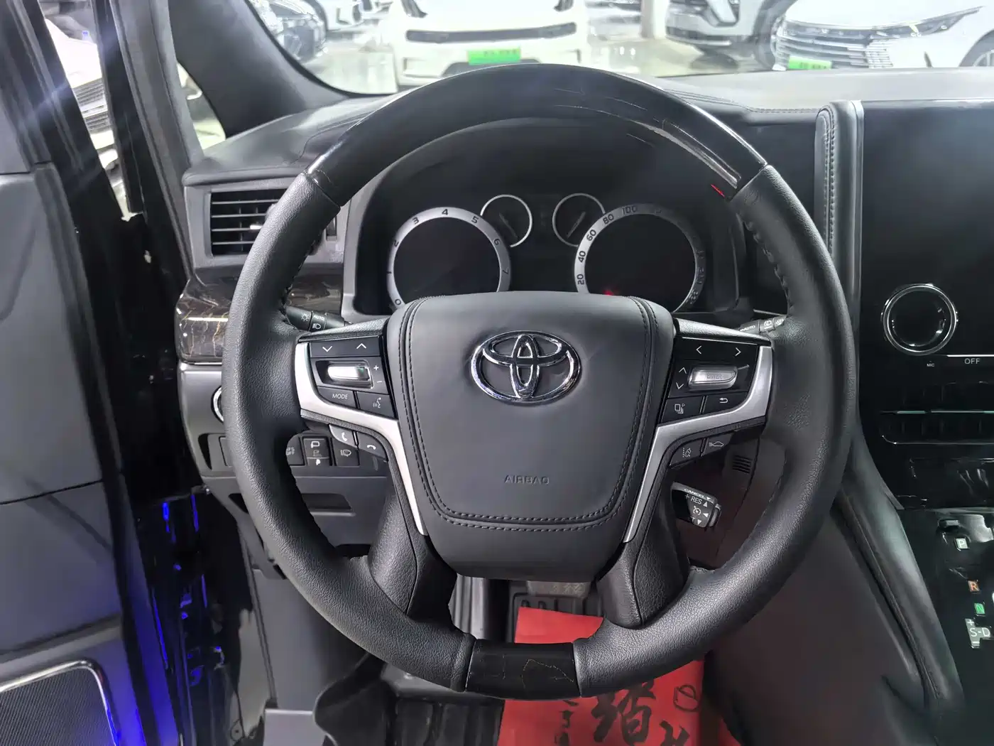 Toyota Alphard 2011 3.5L Luxury Edition фото 13