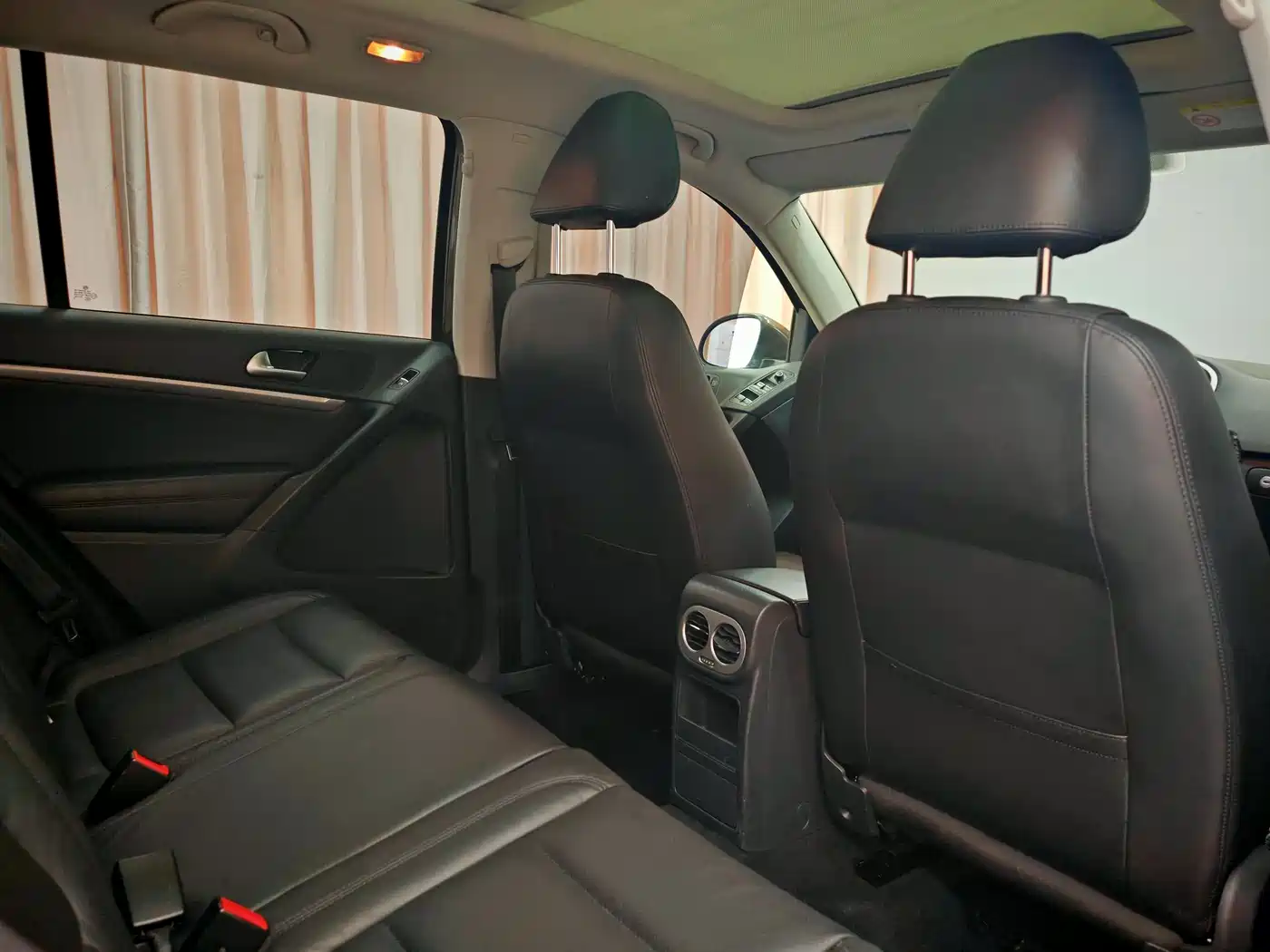 Volkswagen Tiguan 2015 1.8TSI Automatic 2WD Highline фото 24