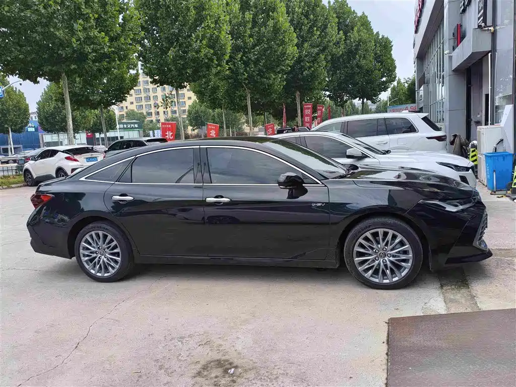 Toyota Avalon 2025 2024 Hybrid 2.0L Luxury Edition