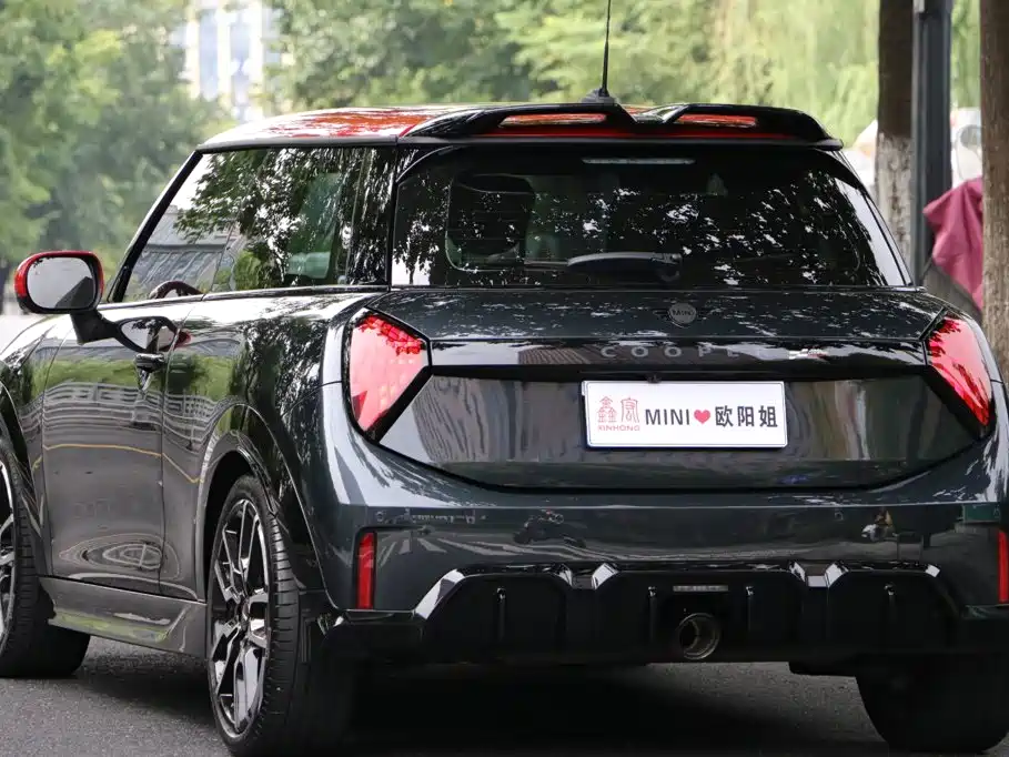 MINI JCW 2025 2025 JOHN COOPER WORKS