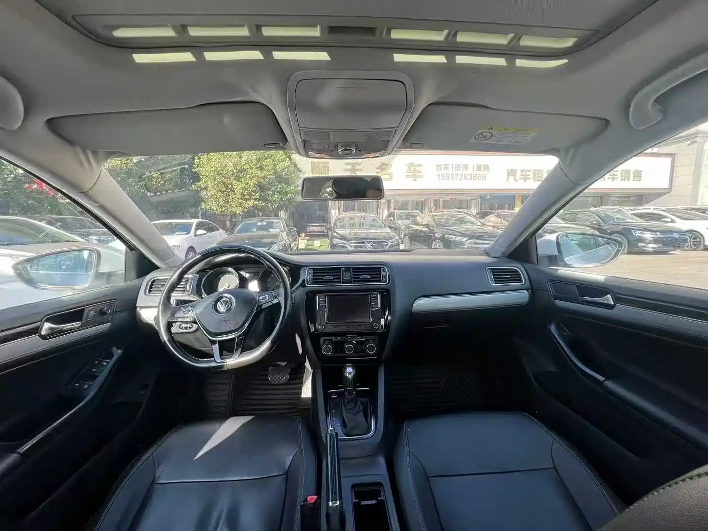 Volkswagen Sagitar 2017 230TSI Automatic Comfort фото 5