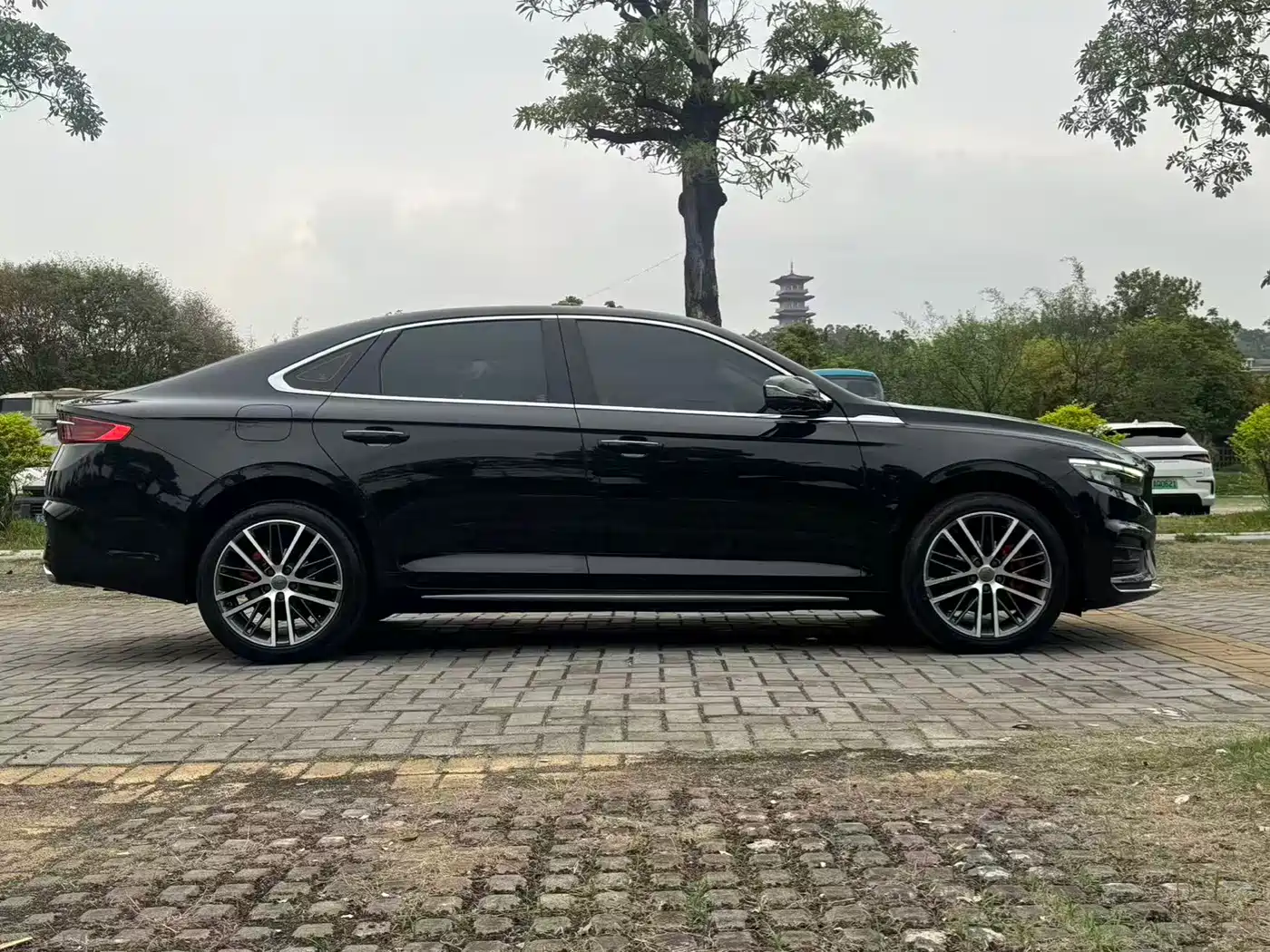 GEELY AUTOMOBILE XINGRUI