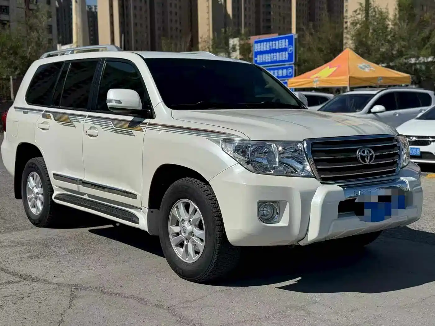 Toyota Land Cruiser (Import) 2015 2015 4.0L V6 Middle East Low Configuration Edition