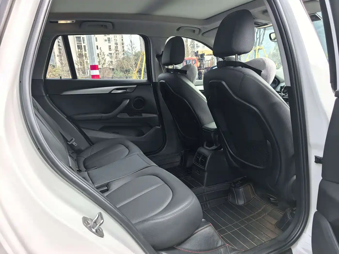 BMW X1 2019 sDrive20Li Leading Model фото 8