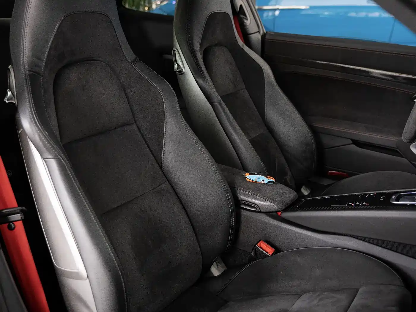 Porsche 911 2017 Carrera GTS 3.0T фото 27