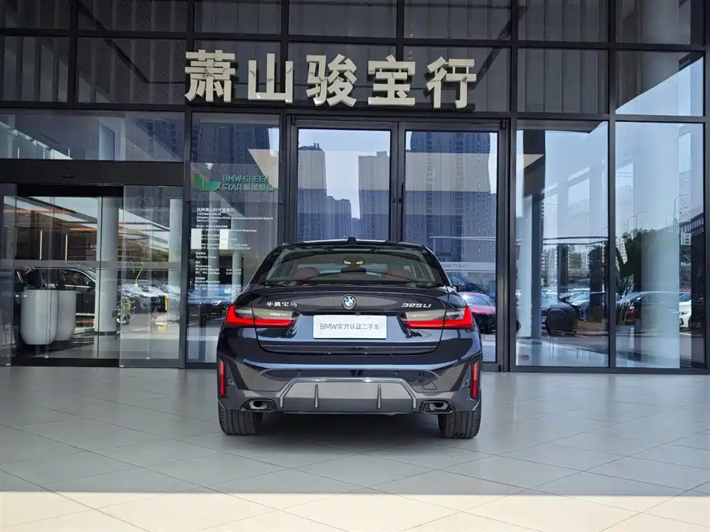 BMW 3-SERIES