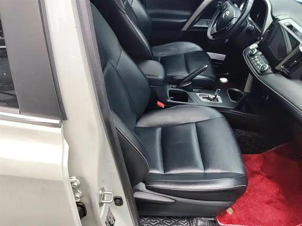 Toyota RAV4 Rongfang 2016 2.0L CVT 2WD Smart (China V) фото 25