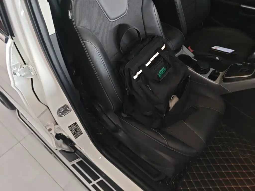 Фото 25 - Ford Kuga