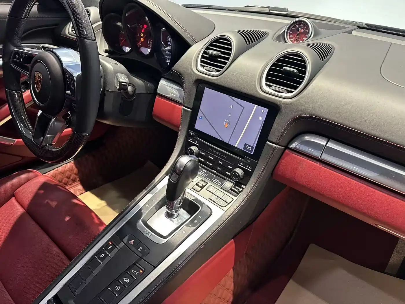 Porsche 718 2022 Cayman 2.0T фото 8