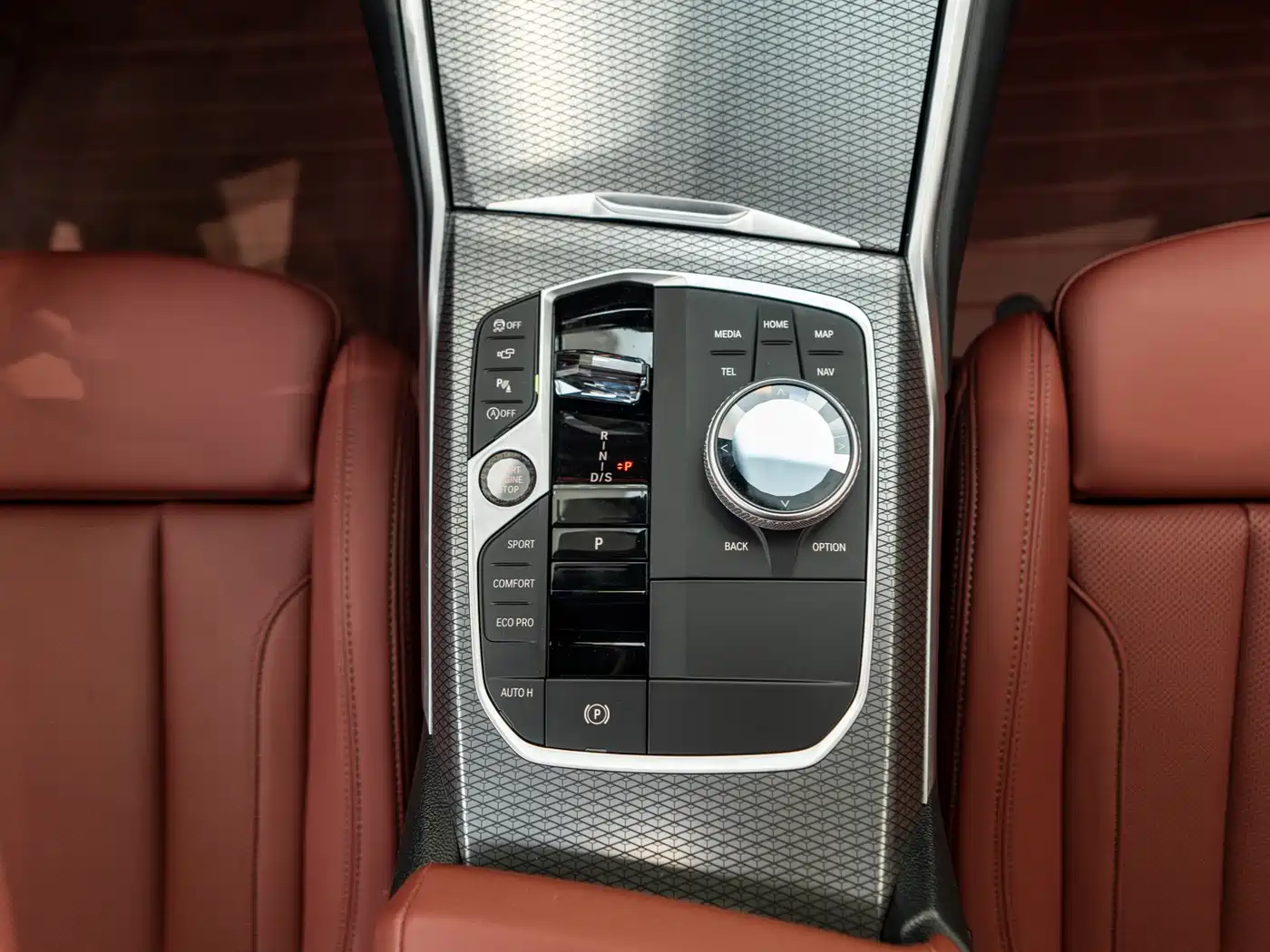 BMW 4 Series 2024 430i M Sport Shadow Edition фото 17