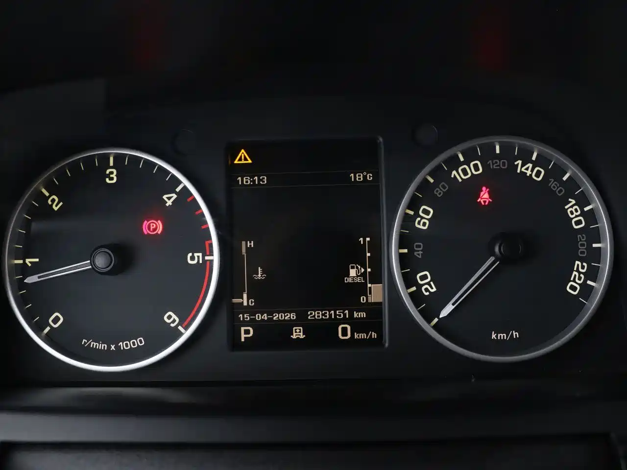 Land Rover Discovery 2013 3.0 SDV6 HSE Diesel фото 10