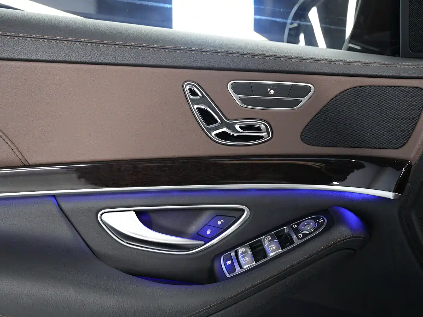Mercedes-Benz S-Class 2019 S 320 L фото 14