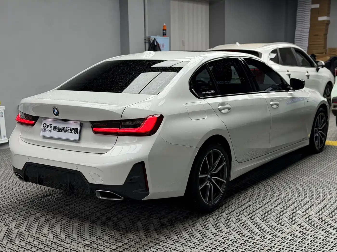 BMW 3 Series 2024 320Li M Sport Package фото 6