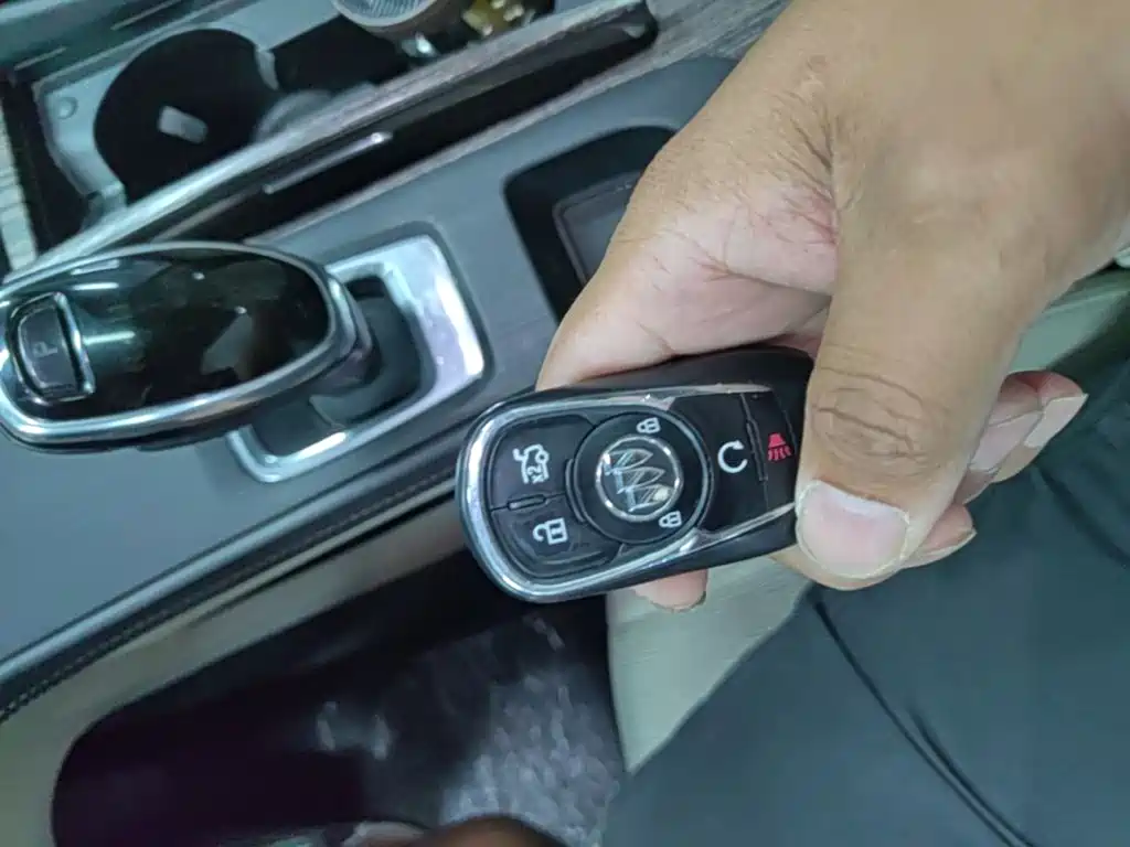 Фото 9 - Buick LaCrosse