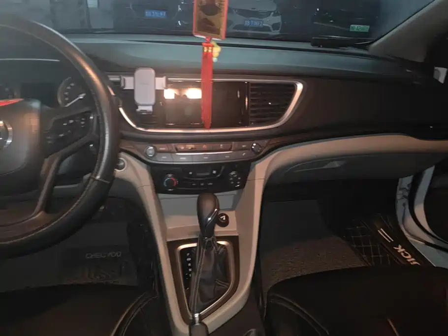 Buick Excelle 2015 15N Automatic Elite фото 13