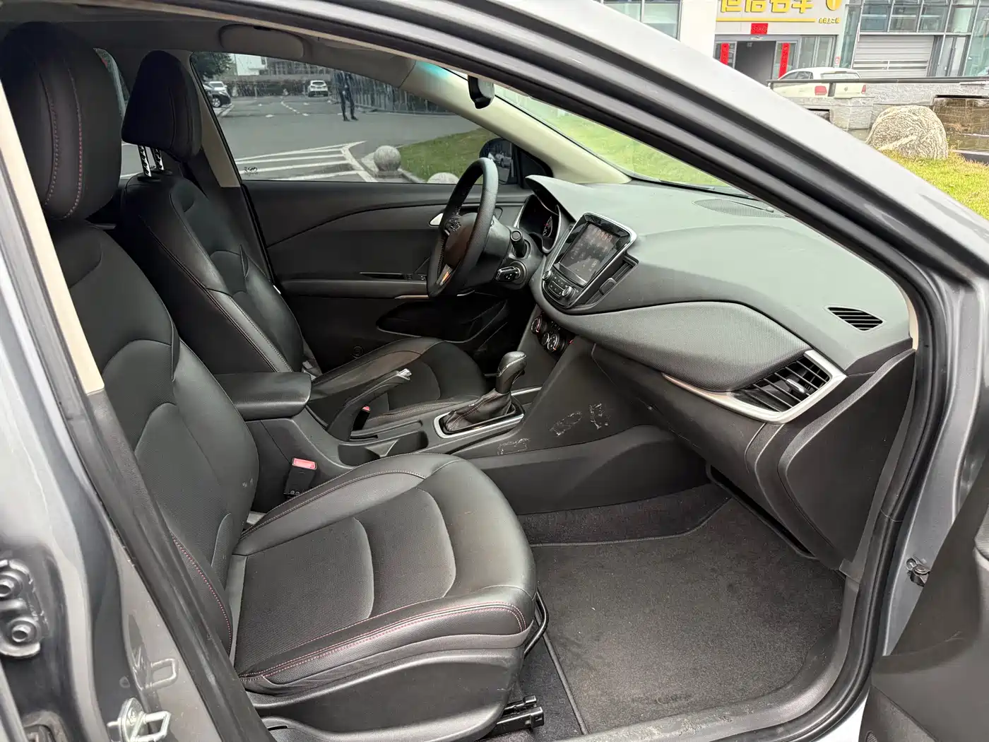 Chevrolet Monza 2019 Redline 320T DCT Refreshing Edition VI фото 15