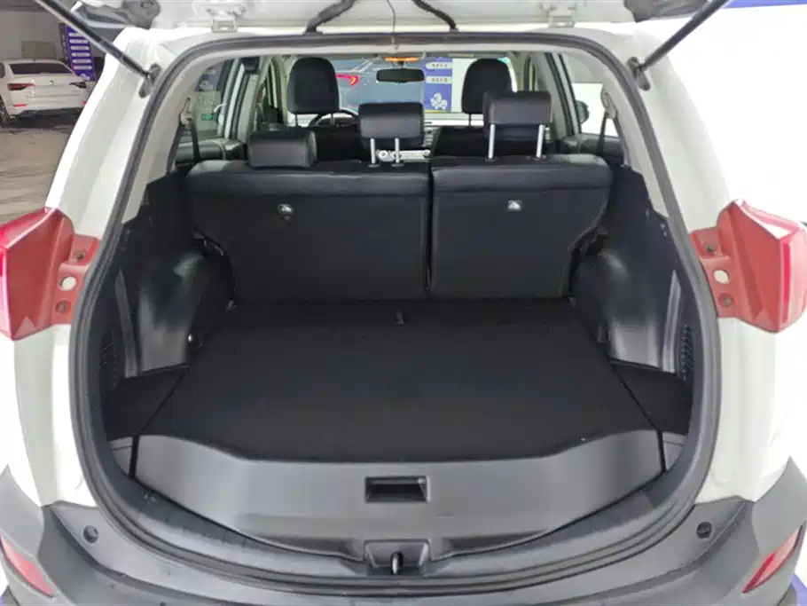 Toyota RAV4 Rongfang 2013 2.5L Auto 4WD Luxury фото 4