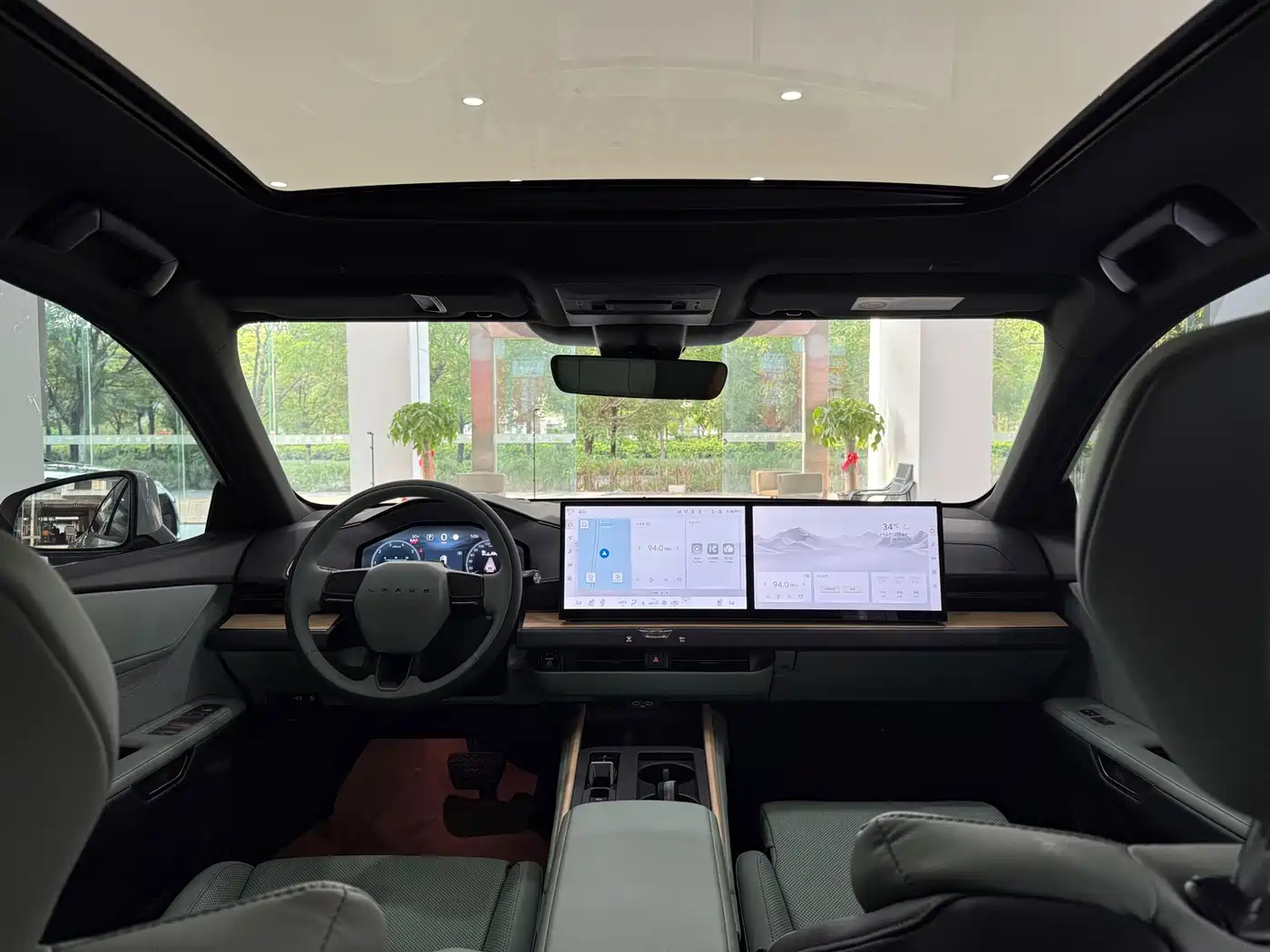 Lexus ES 2026 2025 Model 300h Base Version