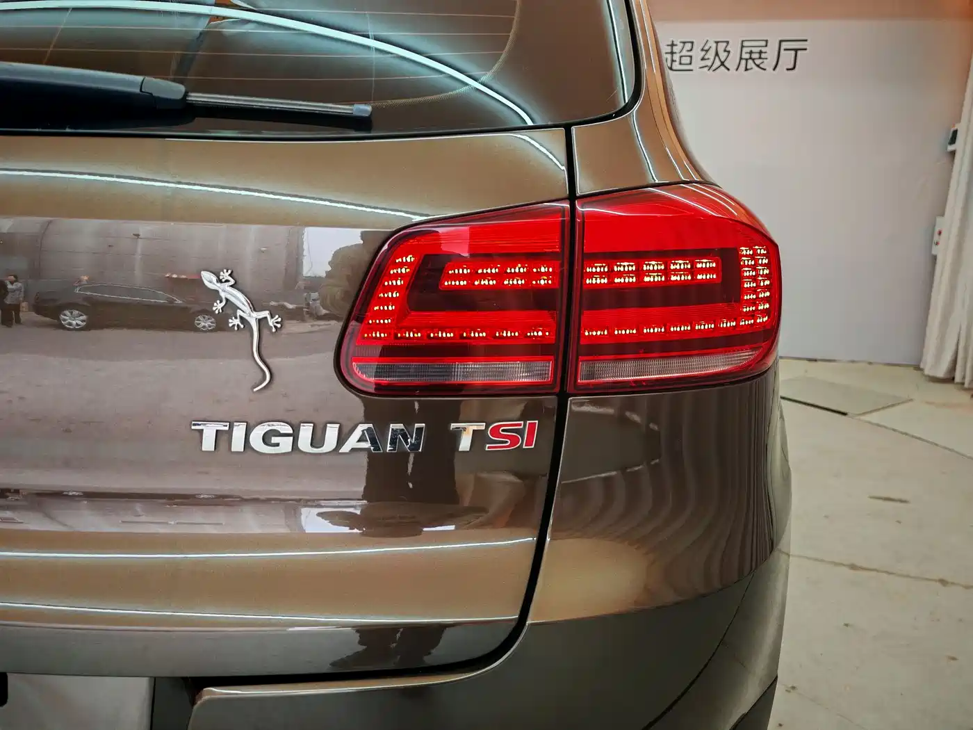 Volkswagen Tiguan 2015 1.8TSI Automatic 2WD Highline фото 27