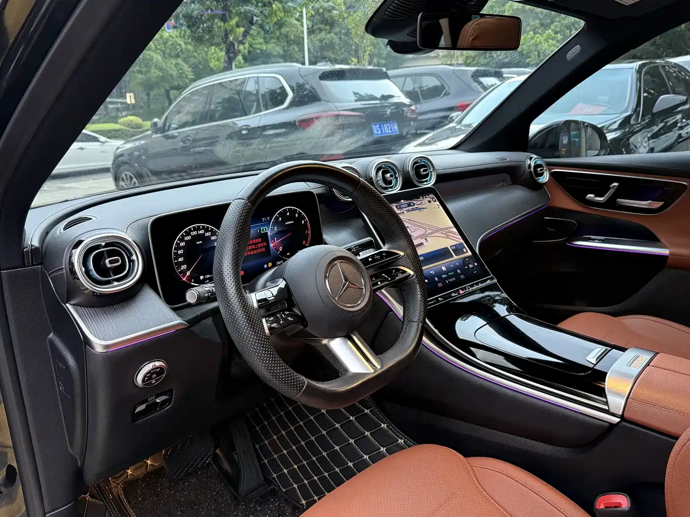 Mercedes-Benz GLC 2024 GLC 260 L 4MATIC Luxury 5-seater фото 10