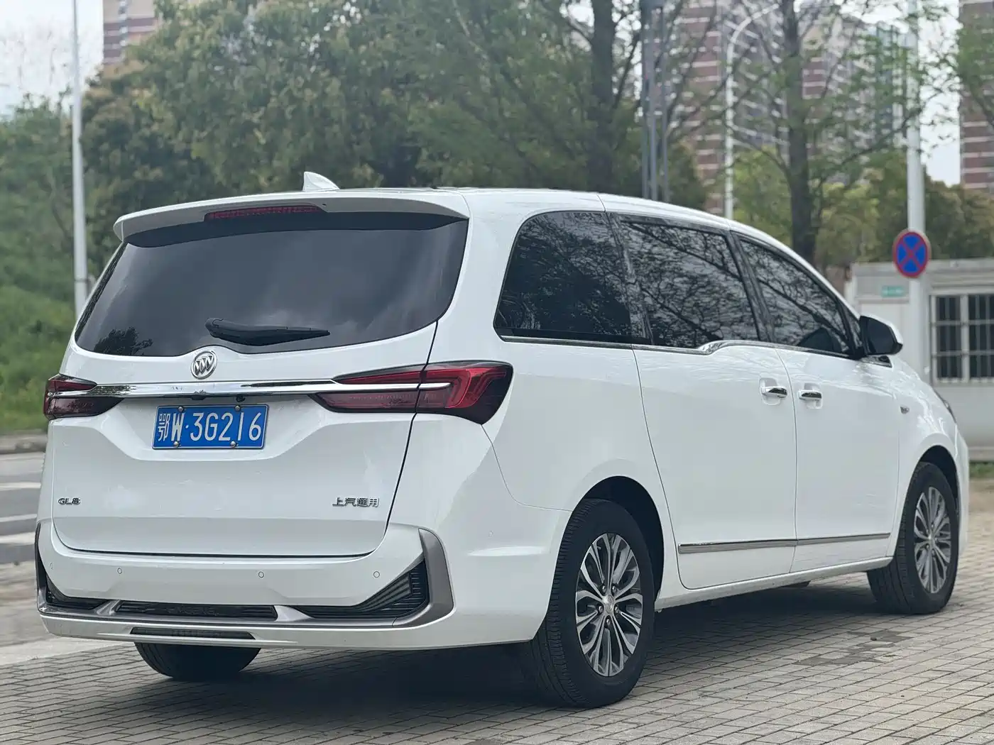 BUICK GL8
