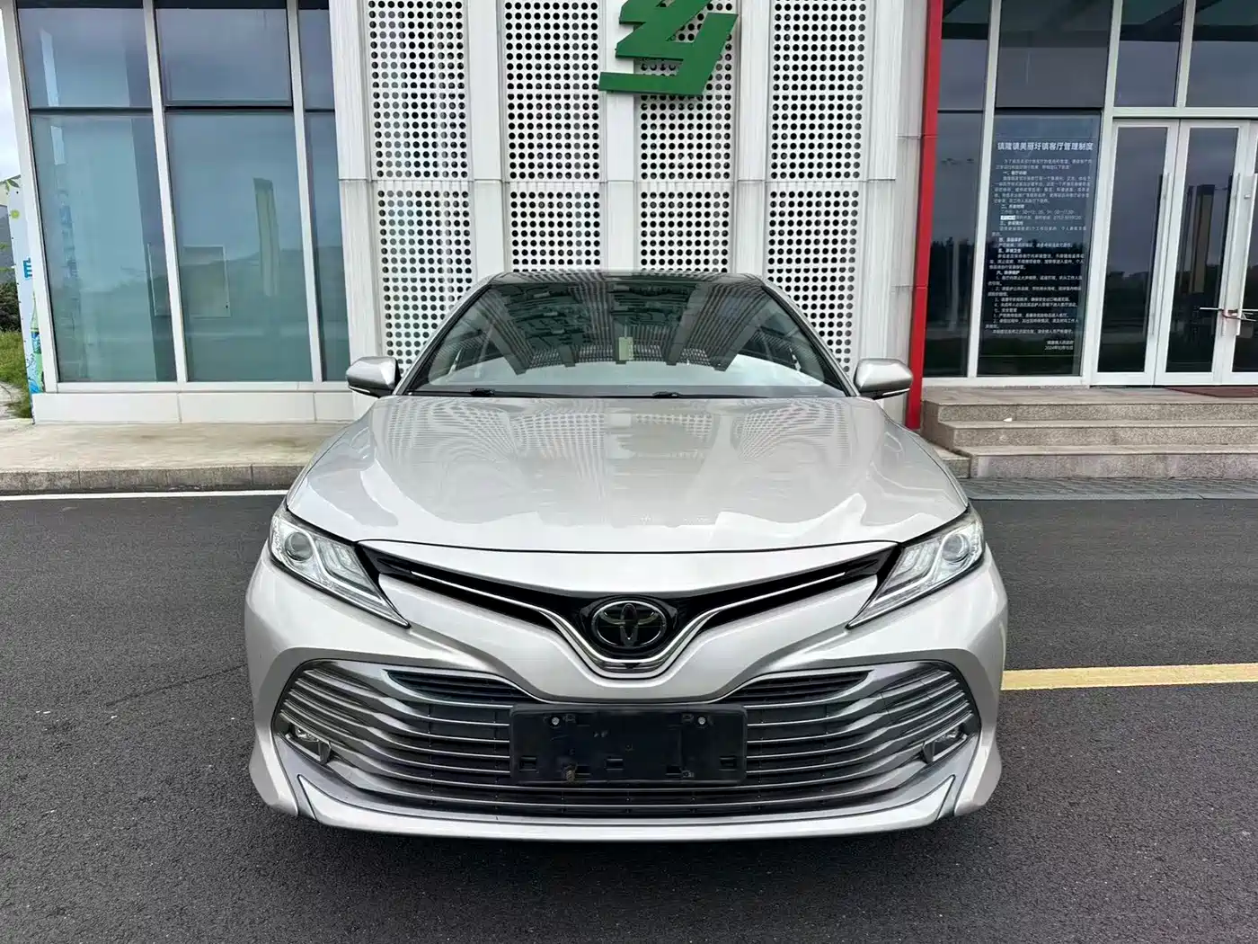 Toyota Camry 2019 2.5G Luxury (China V) фото 2