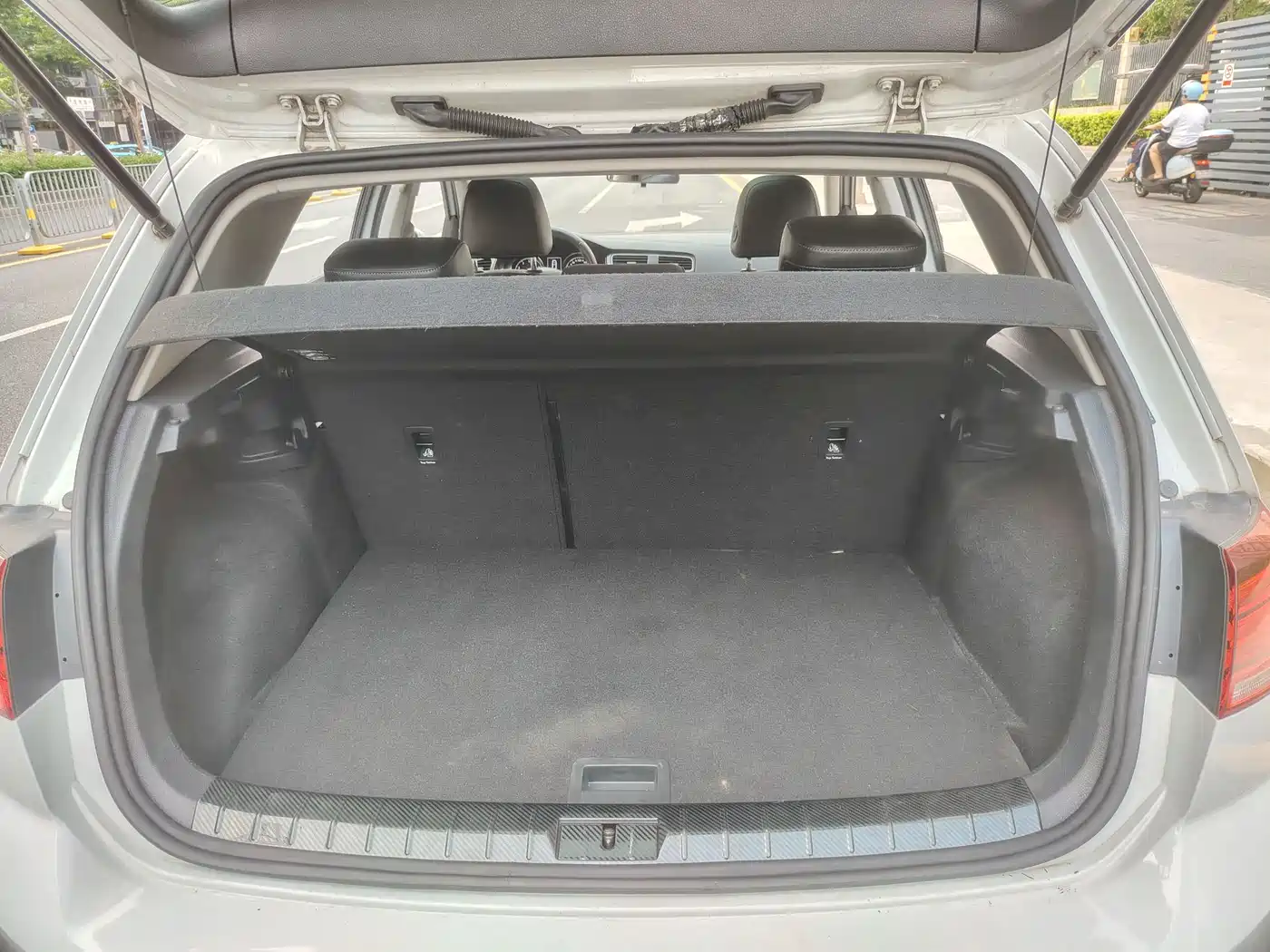 Volkswagen Golf 2018 230TSI Automatic Comfort фото 22