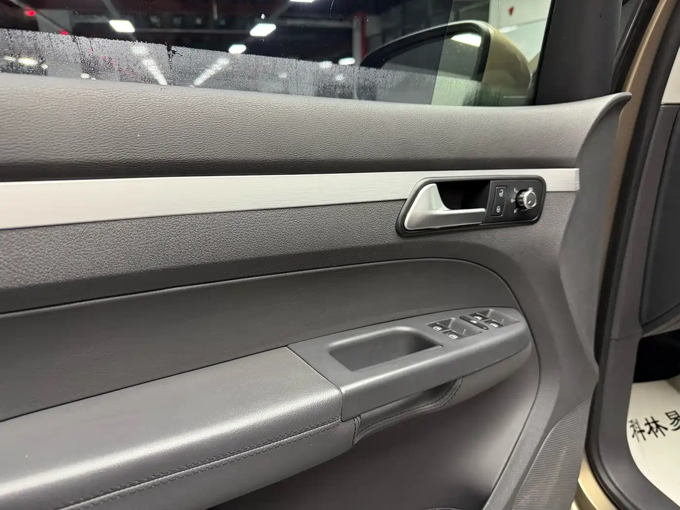 Volkswagen Touran 2015 1.4T DSG Comfort Edition 5-seater фото 5