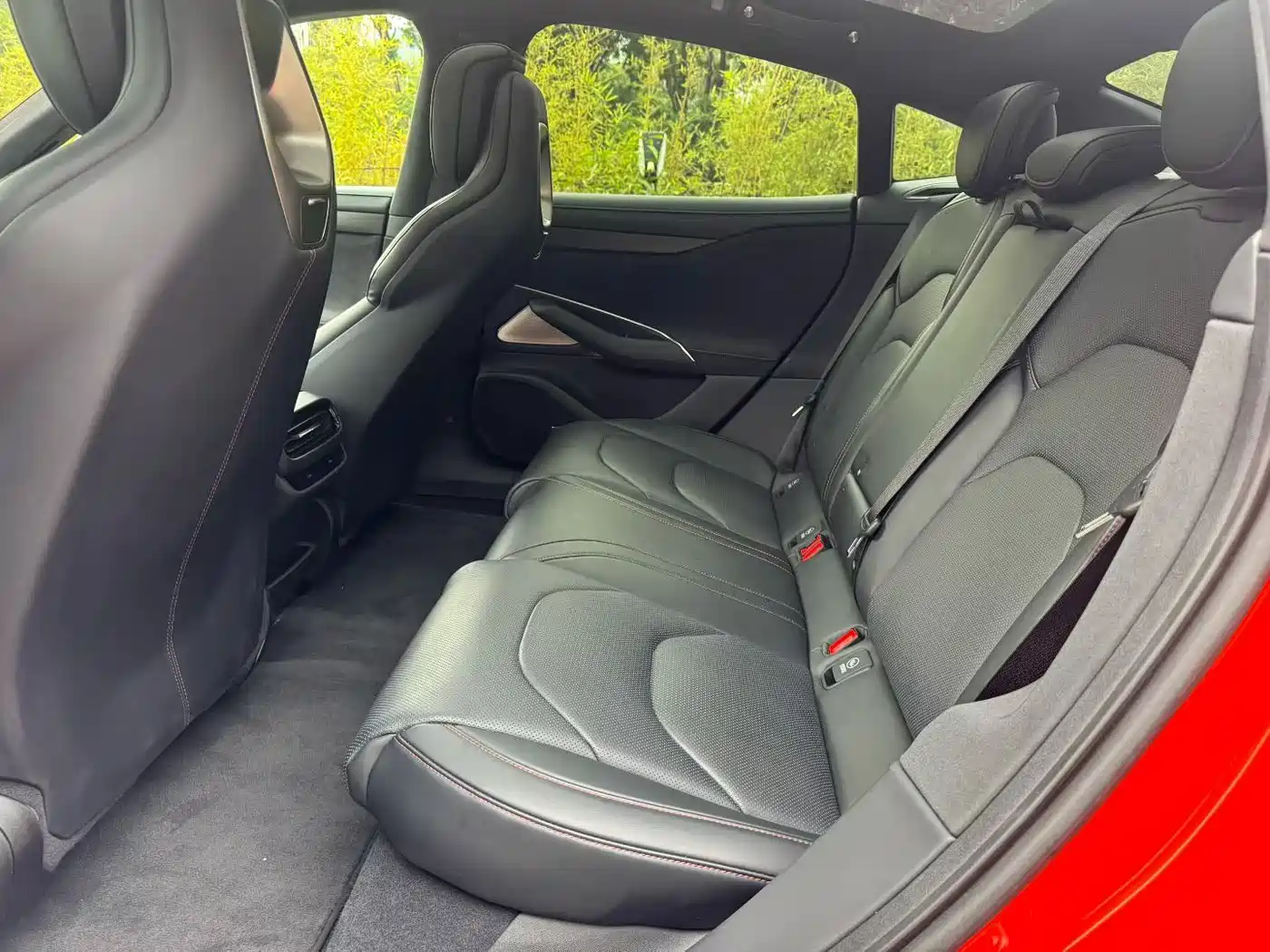 Xiaomi Auto Xiaomi SU7 2024 AWD Extended Range Advanced Smart Driving Max Edition фото 8