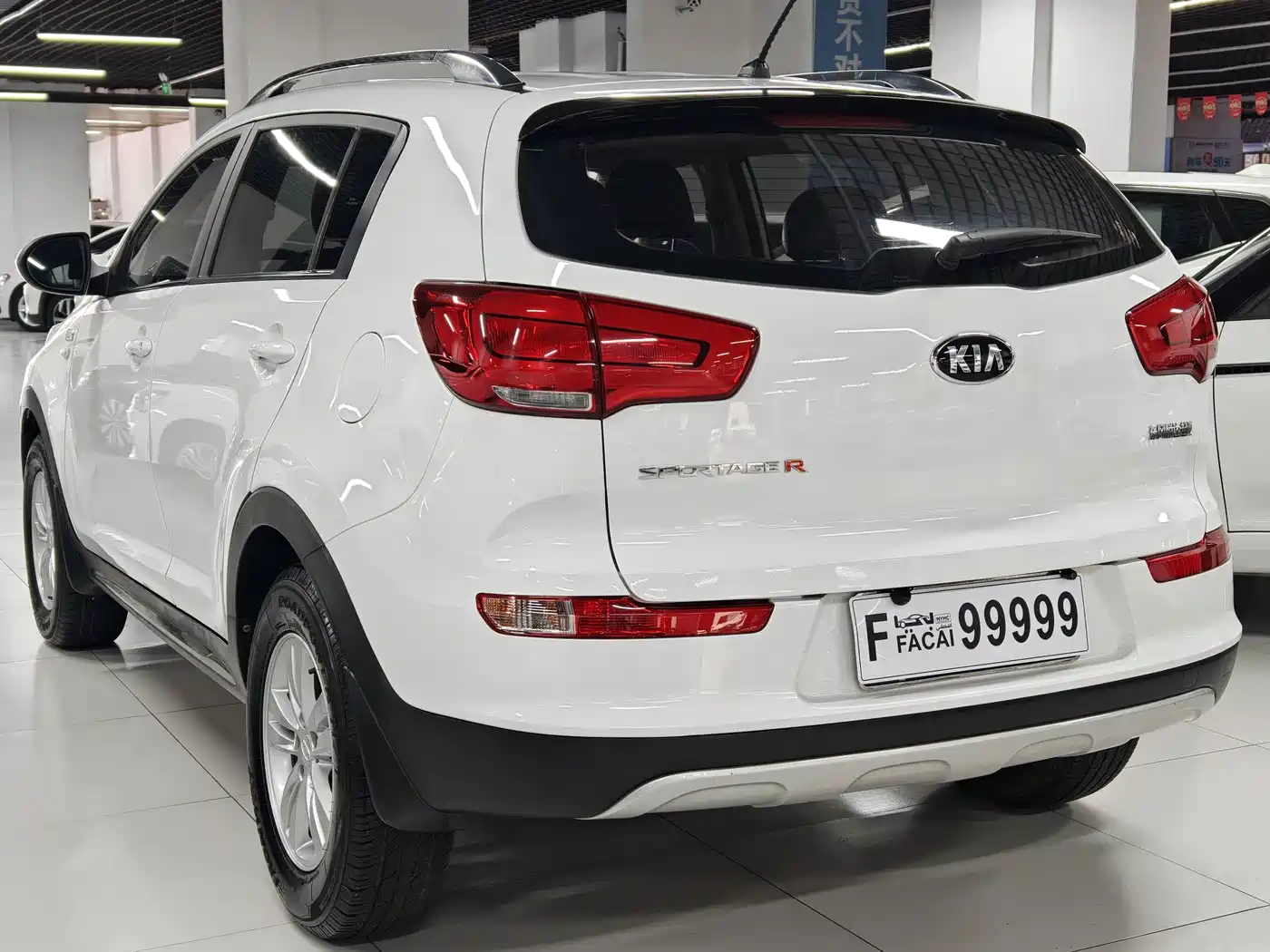Photo 4 - Kia Sportage