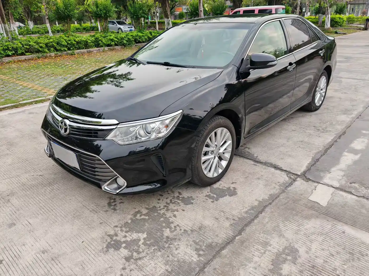 Toyota Camry 2015 2.5G Luxury Navigation Edition