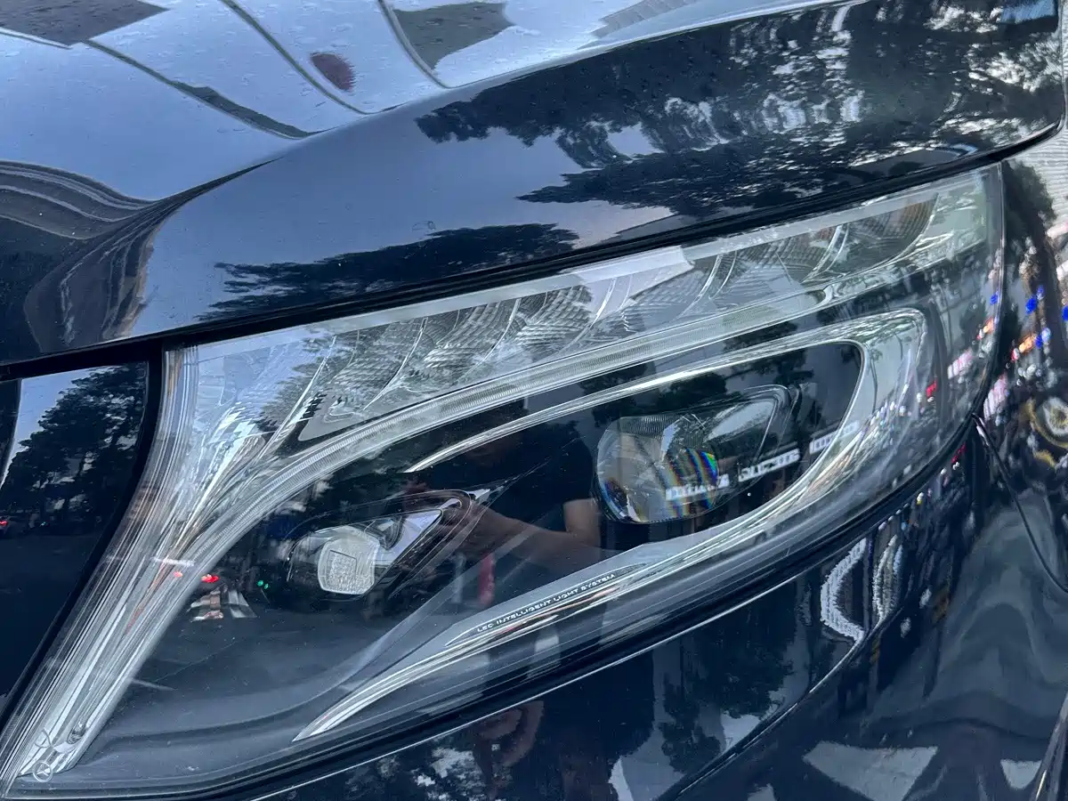 Mercedes-Benz V-Class 2018 2017 Model V 260 L Premium Extended Edition