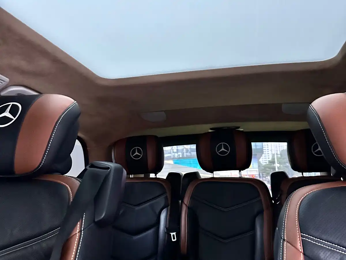 Mercedes-Benz V-Class 2018 2017 Model V 260 L Premium Extended Edition