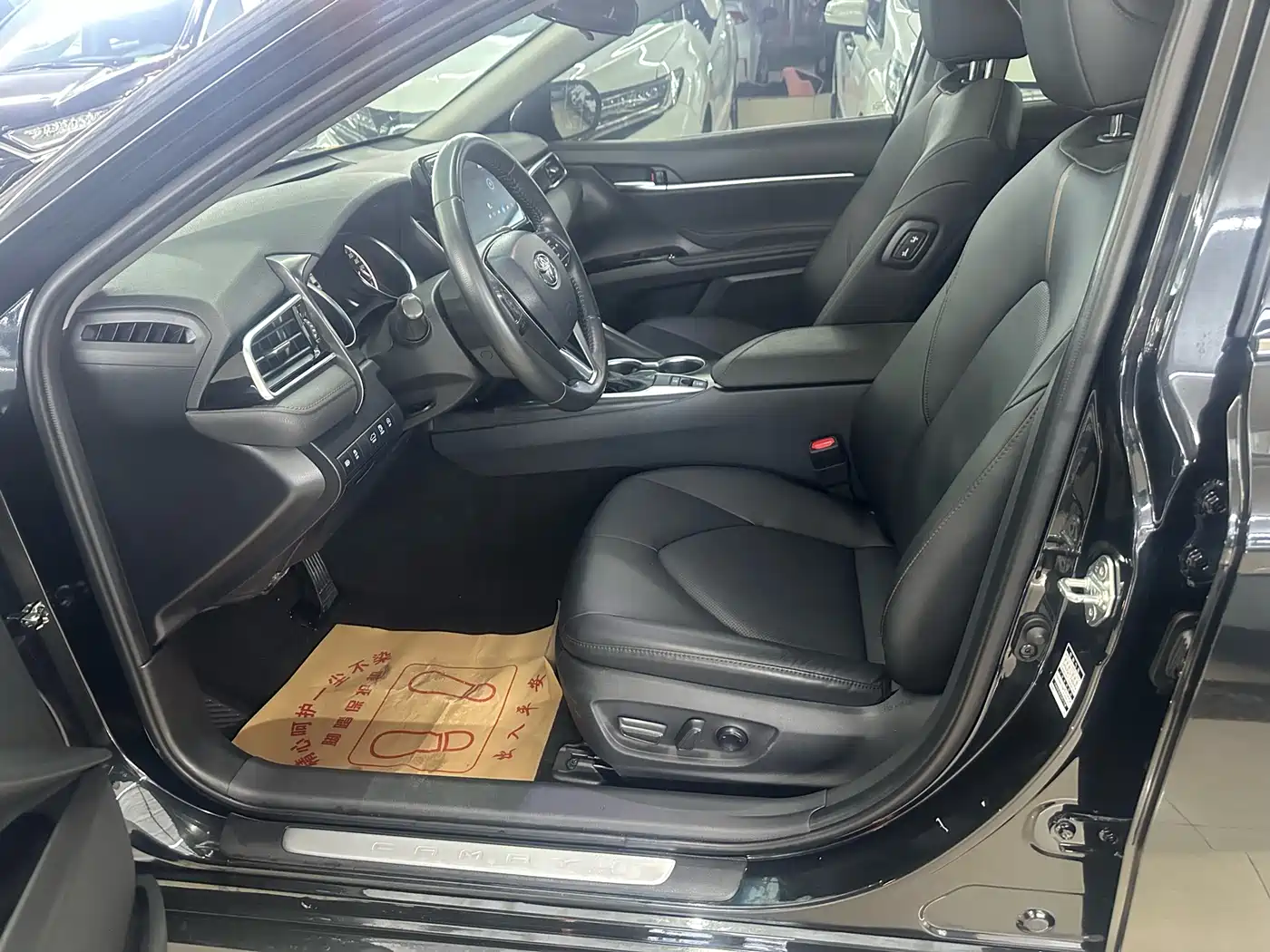 Toyota Camry 2021 2.0G Luxury Edition фото 11