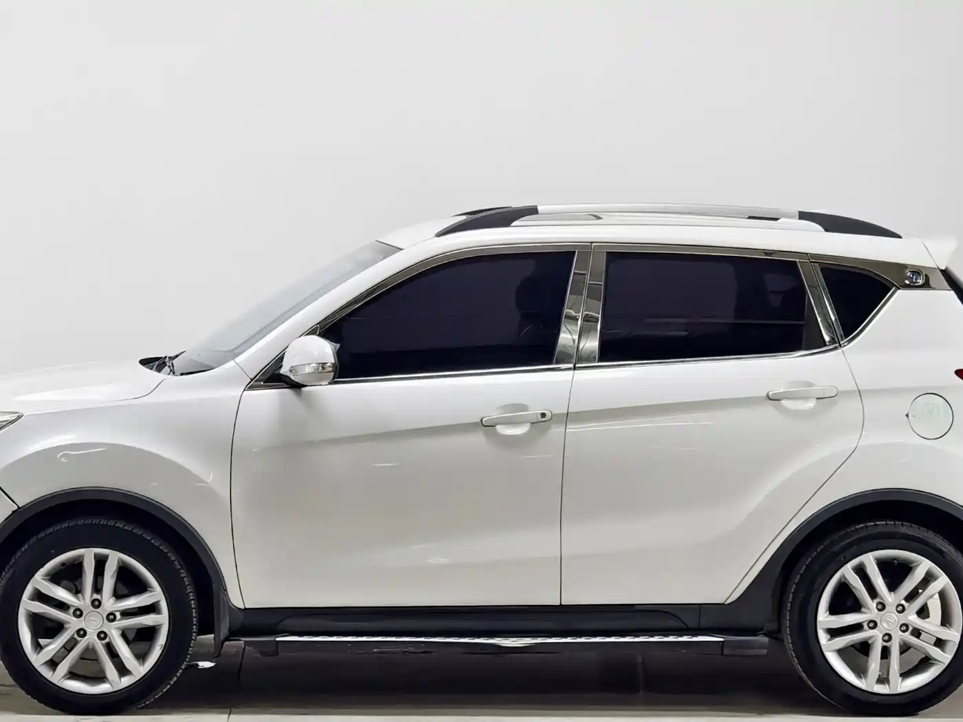 Фото 7 - Changan CS35
