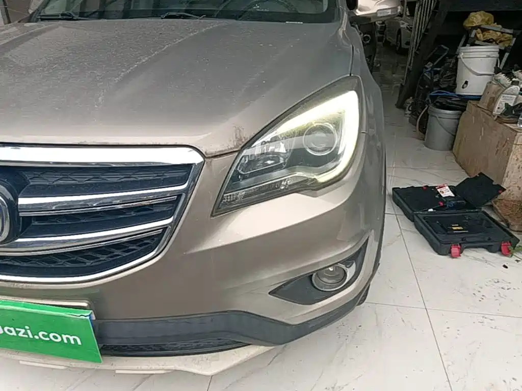 Фото 24 - Changan CS35