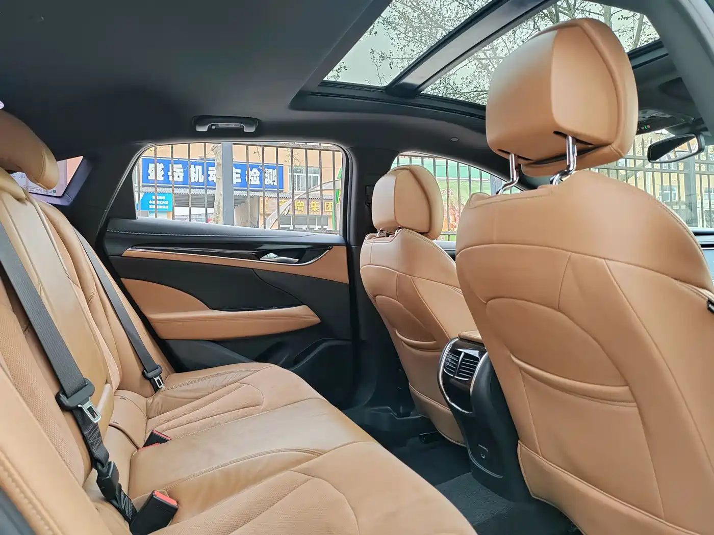 Buick LaCrosse 2018 Model 20T Luxury Edition фото 9