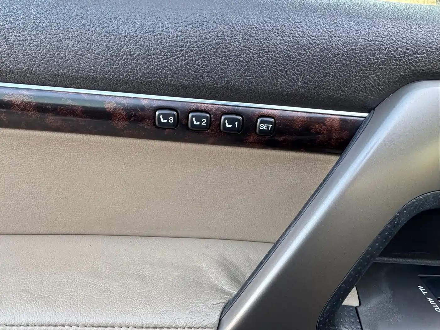 Toyota Land Cruiser 2007 4.7L Automatic VX-R фото 21