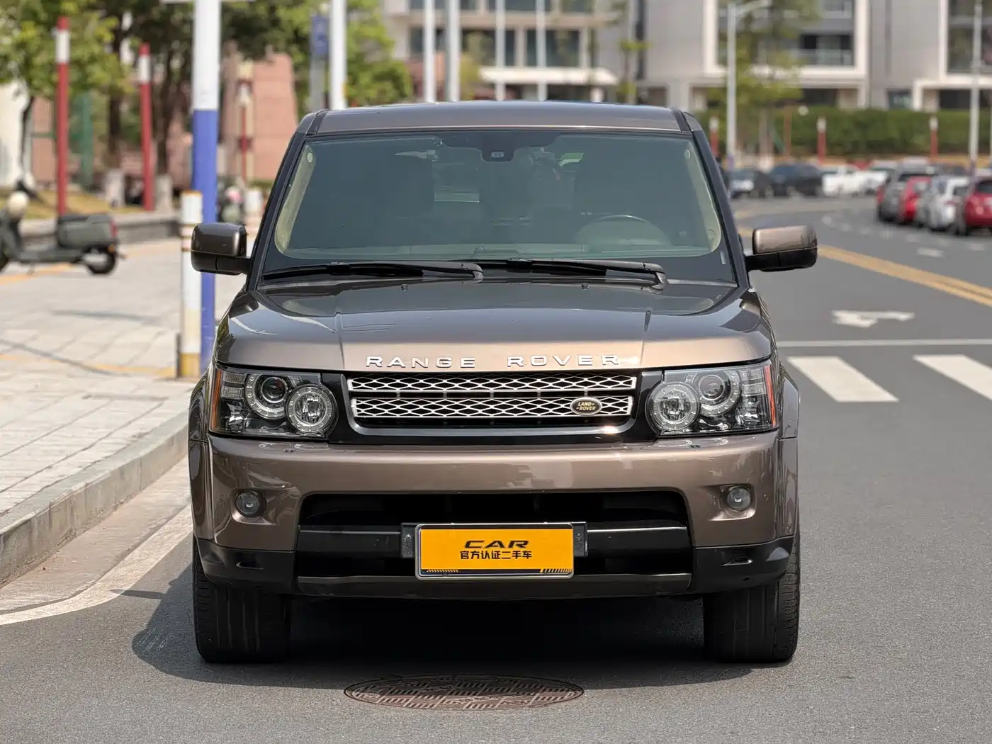 Land Rover Range Rover Sport 2013 3.0 TDV6 Diesel фото 2