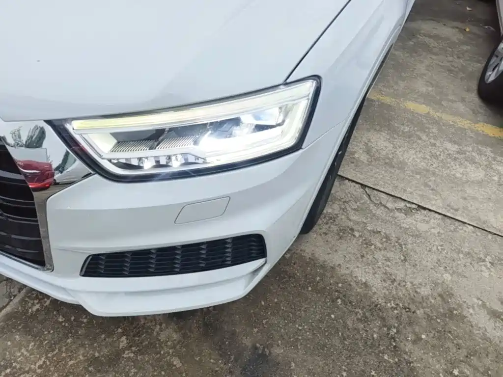 Photo 24 - Audi Q3