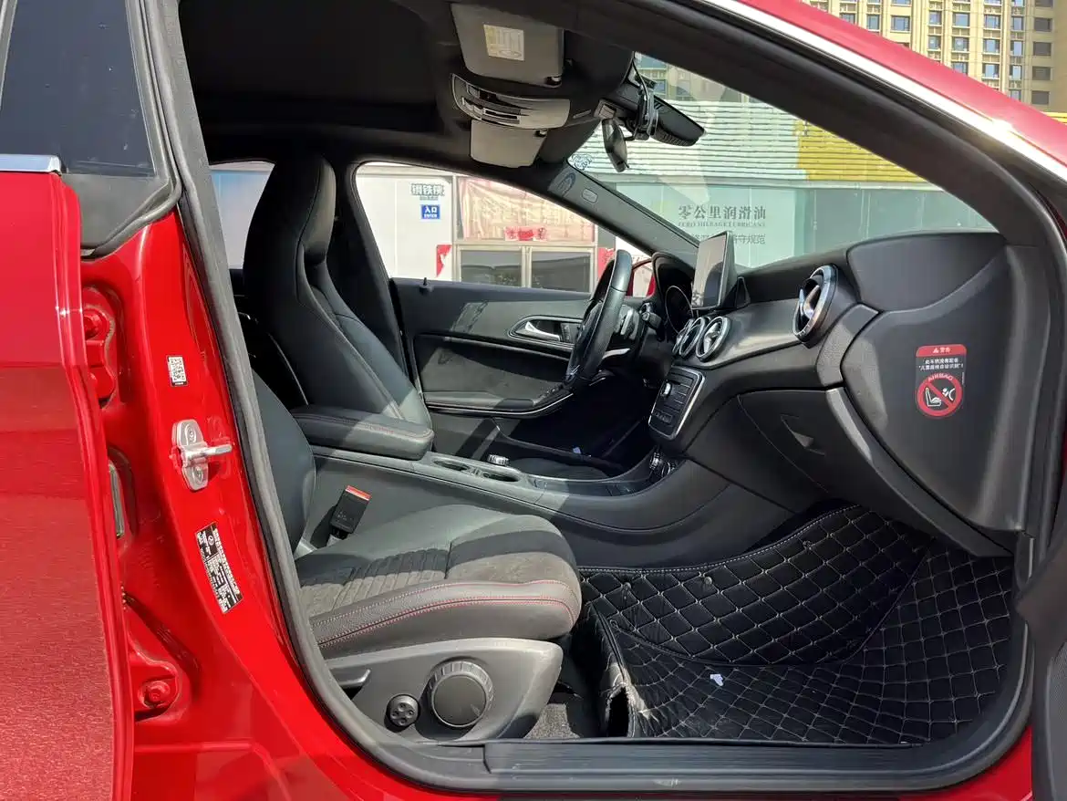 Mercedes-Benz CLA (Import) 2015 CLA 220 4MATIC фото 11