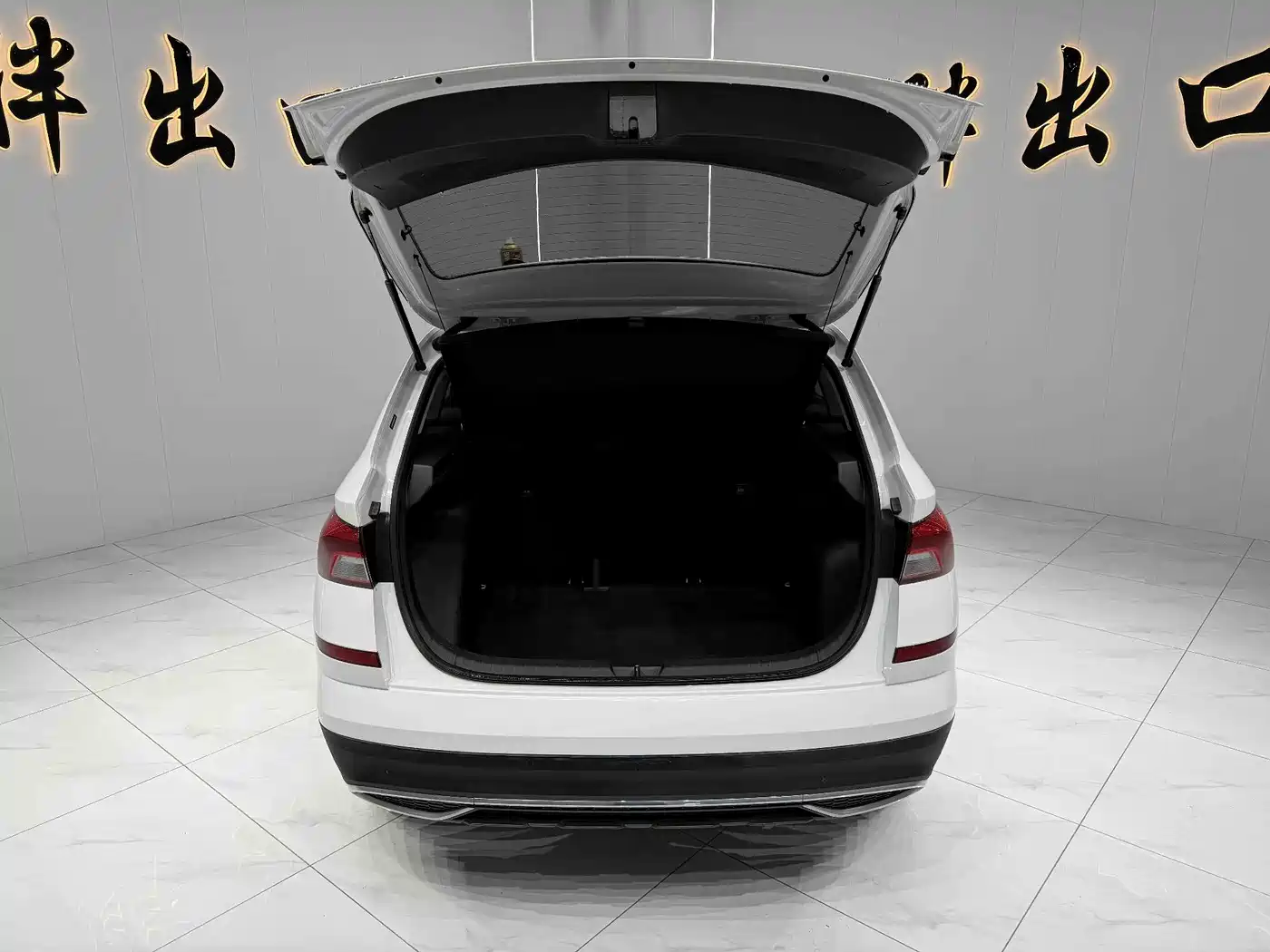 Škoda Kamiq 2021 1.5L Auto Comfort Edition фото 14