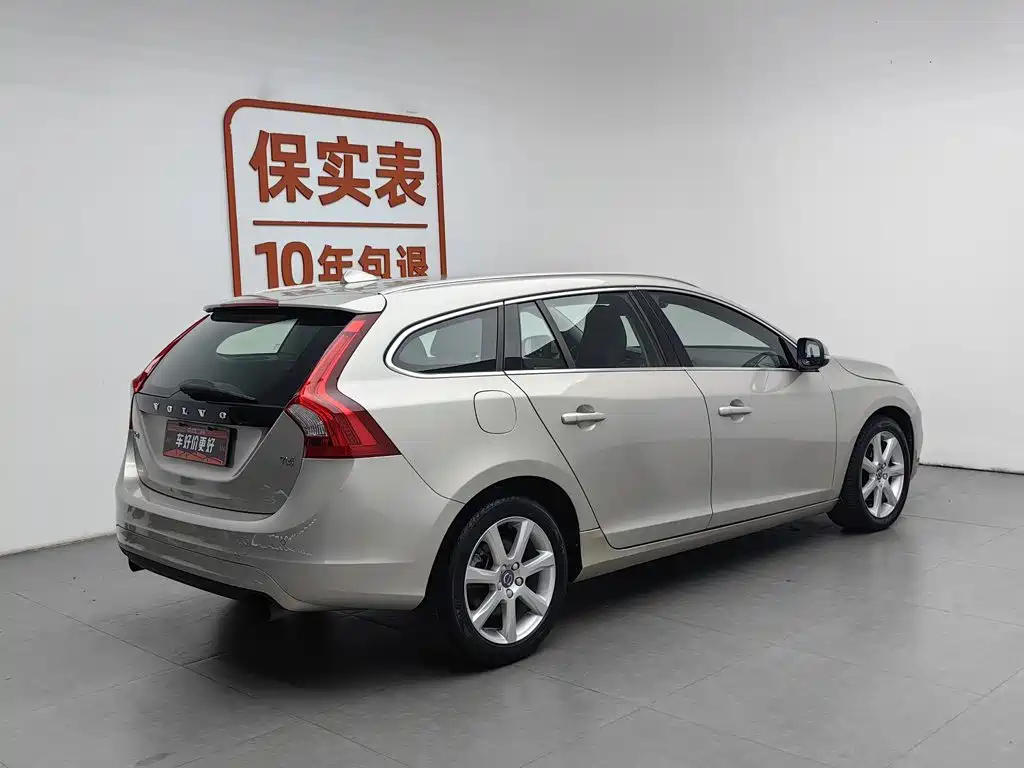 Фото 2 - Volvo V60