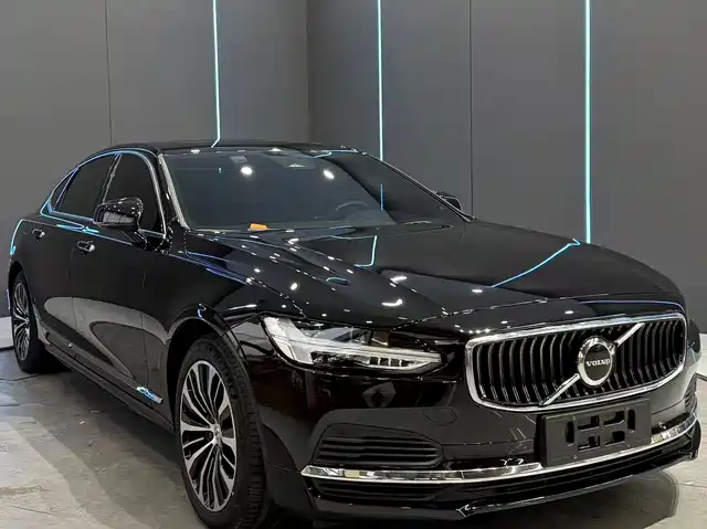 Volvo S90 Plug-in Hybrid 2023 T8 Plug-in Hybrid AWD Long Range Smart Elite Luxury — фото 3