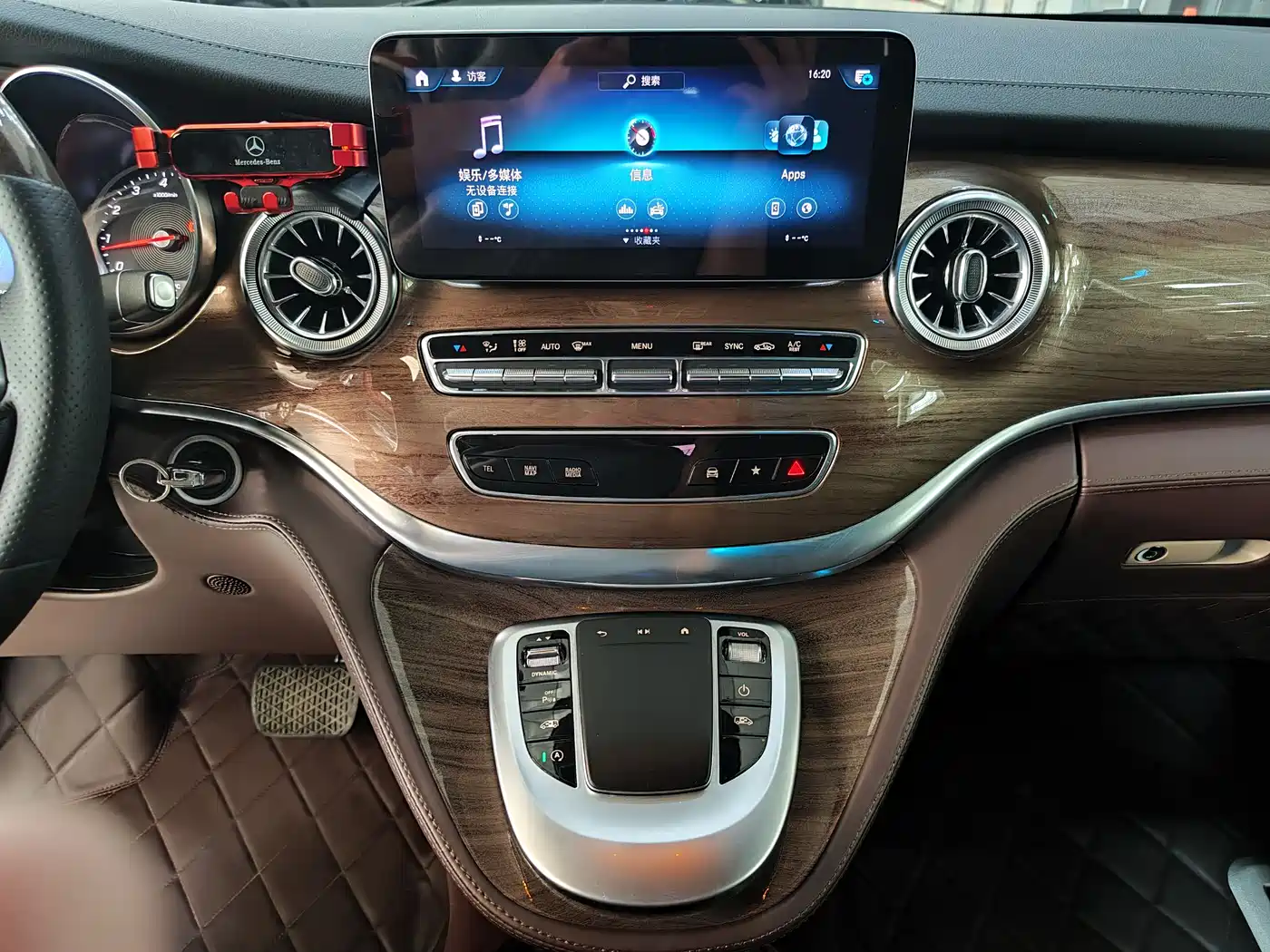 Mercedes-Benz V-Class 2022 V 260 L Long Wheelbase Prestige Edition фото 14