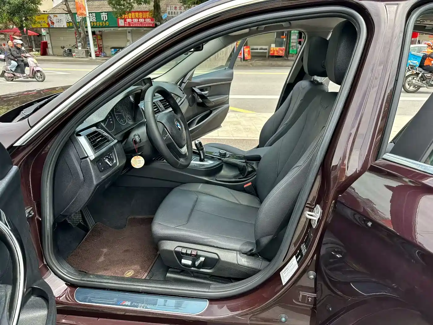 BMW 3 Series 2016 320Li Progressive фото 5