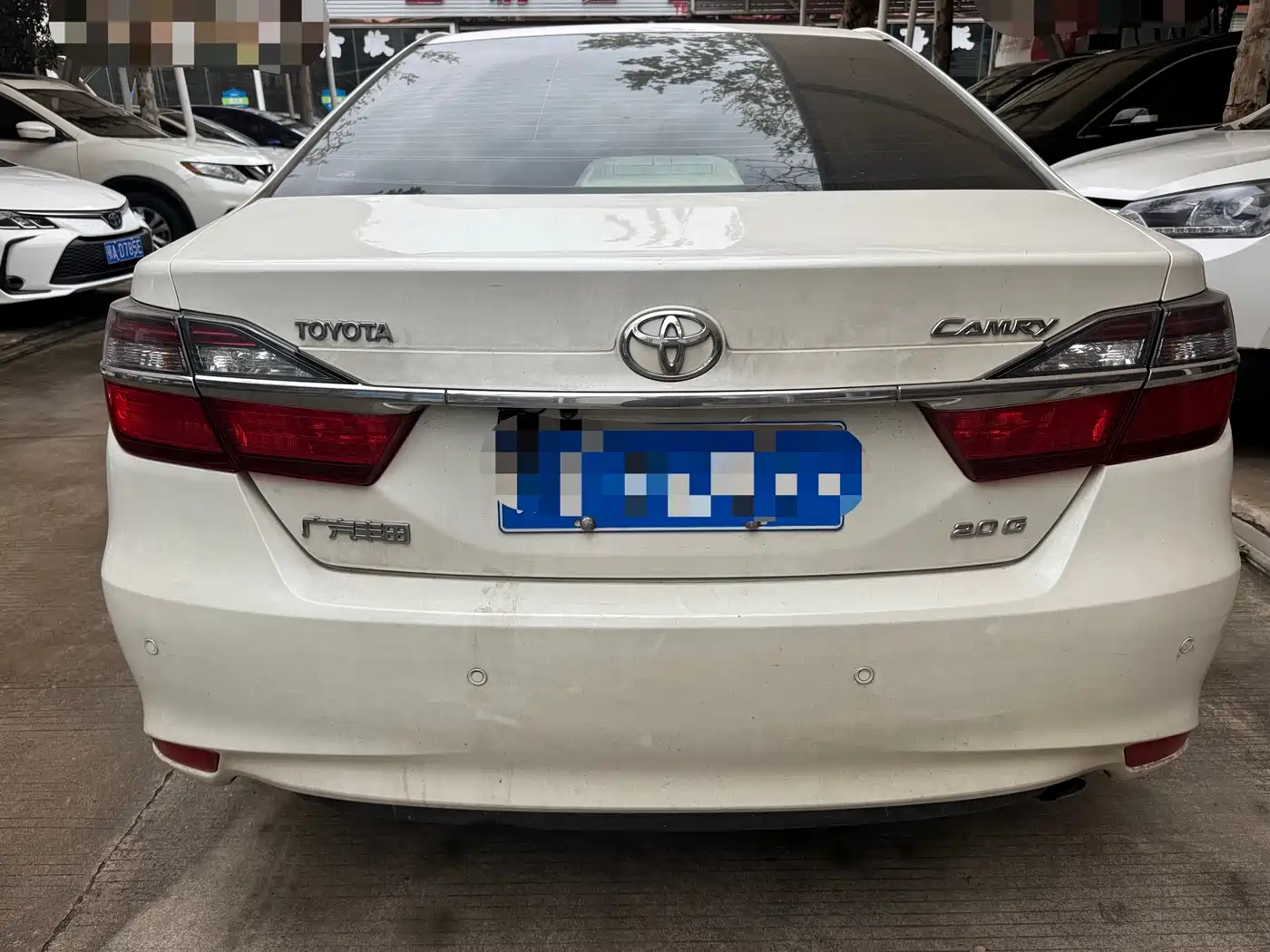 Toyota Camry 2016 2.0G 10th Anniversary Leading Edition фото 11