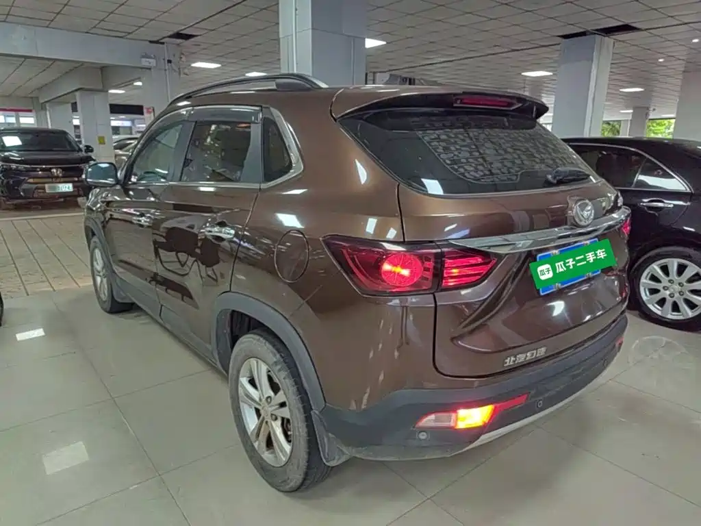 BAIC Huansu S5 2018 2017 1.3T Manual Luxury